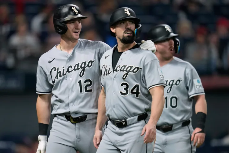 Peters Draws Key Walk After 18-Pitch Plate Appearance, White Sox Down Guardians 7-3